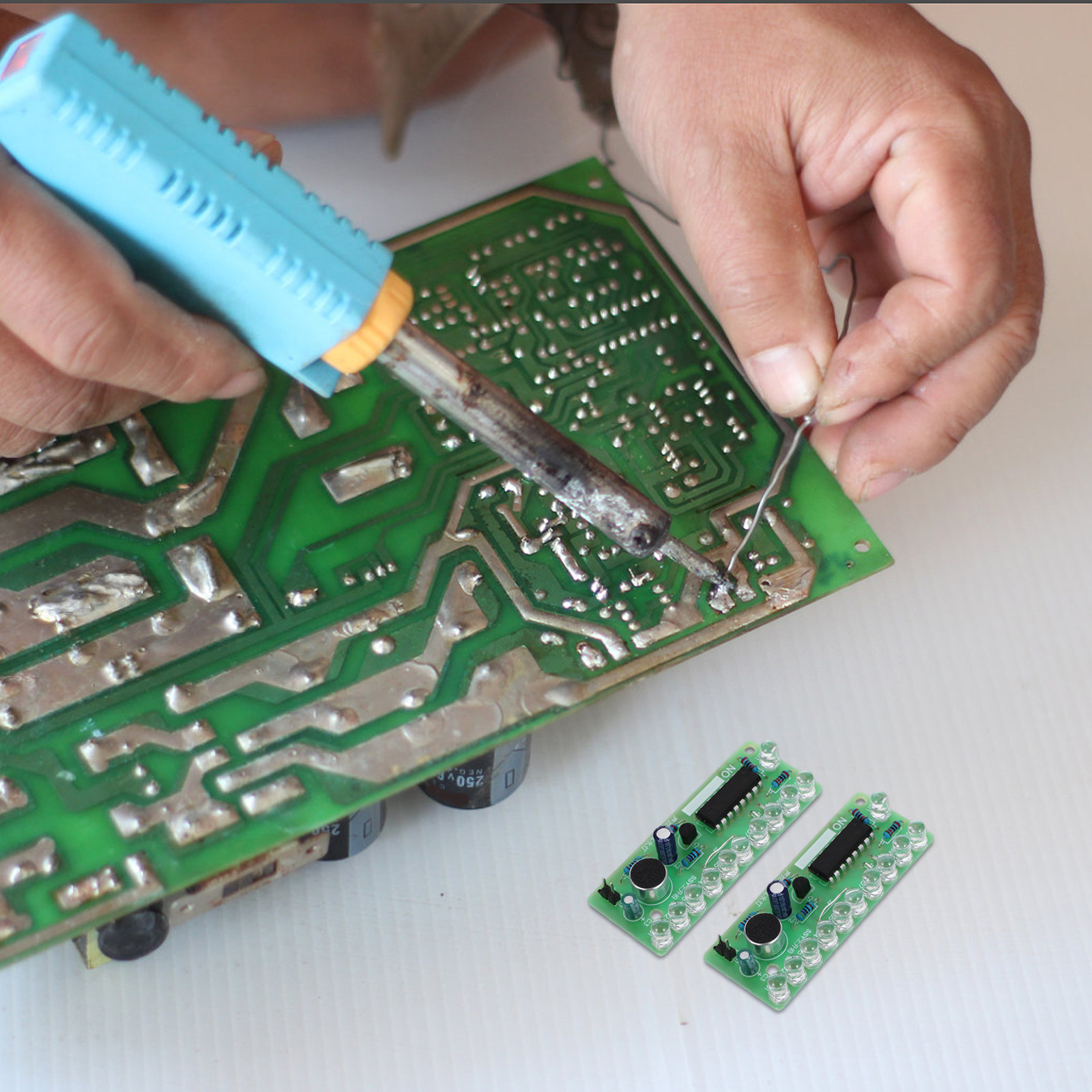 Diy Electronics Soldering Kit - Набор для пайки с управлением звуком
